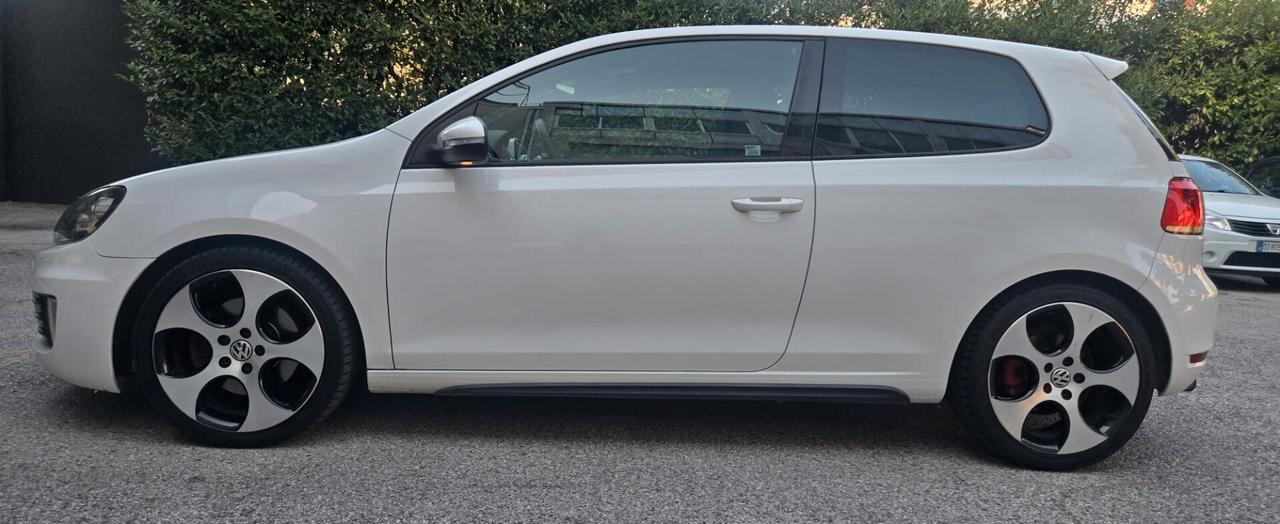 Volkswagen Golf 2.0 TSI 3p. GTI