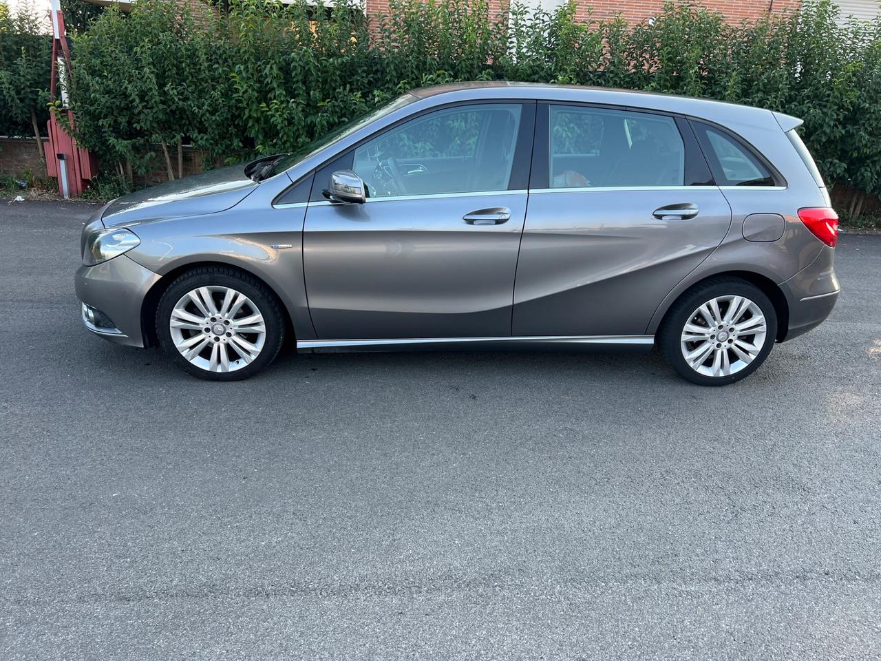 Mercedes-benz B 180 CDI BlueEFFICIENCY Executive