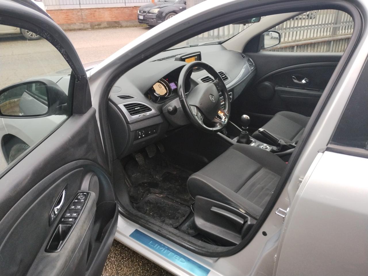 RENAULT MEGANE 1.5 dCI 110CV SportTour Limited 2015