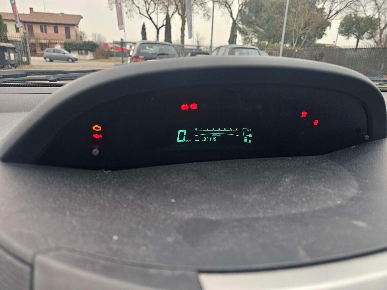 Toyota Yaris 1.0 5 porte Sol