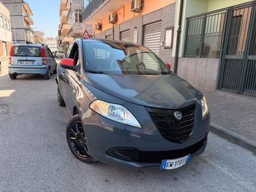 Lancia Ypsilon 1.3 MJT 5 porte Momodesign Full
