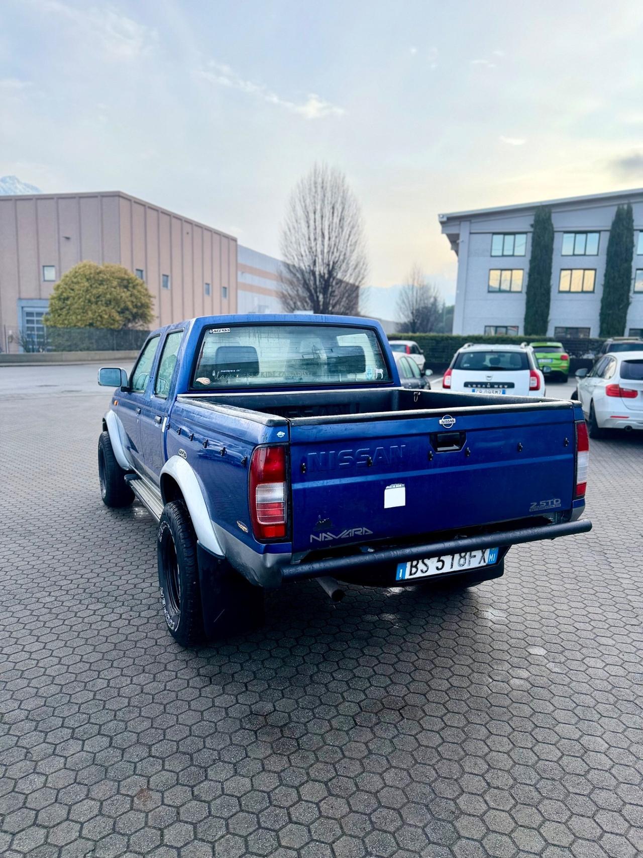 Nissan navara d22 pick up motore a ingranaggi
