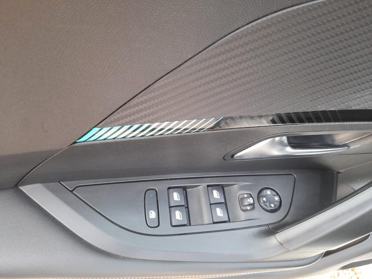 Peugeot 2008 BlueHDi 110 S&S Allure Pack