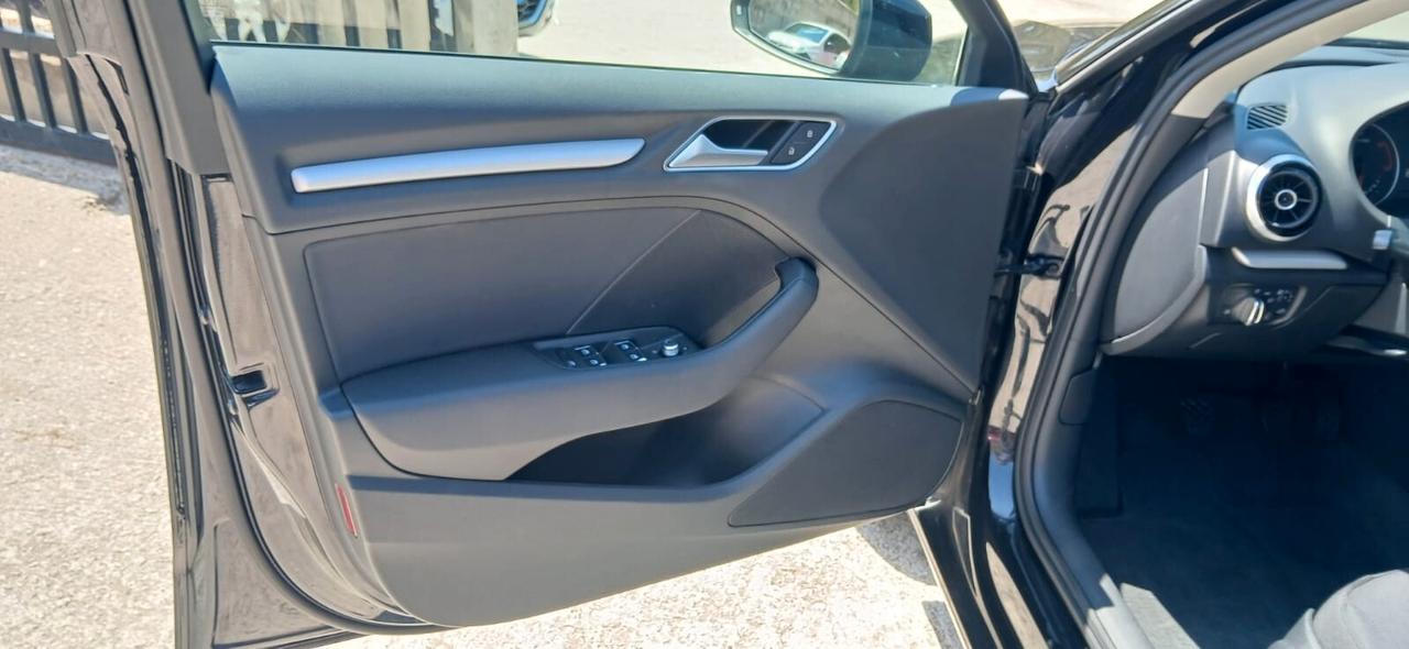 Audi A3 SPB 1.6 TDI ultra Ambition - 2014