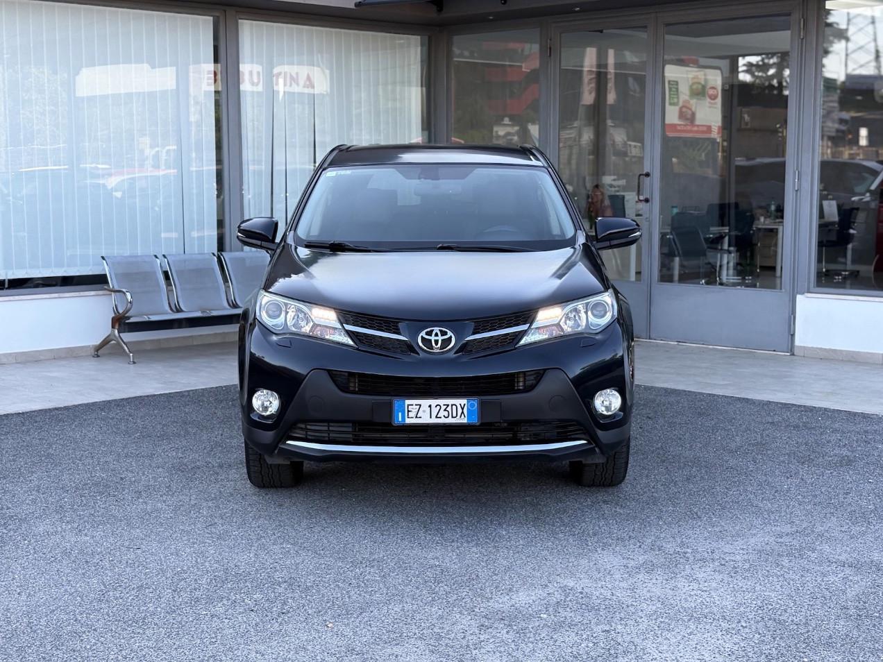Toyota RAV4 2.2 Diesel 150CV E5 - 2015