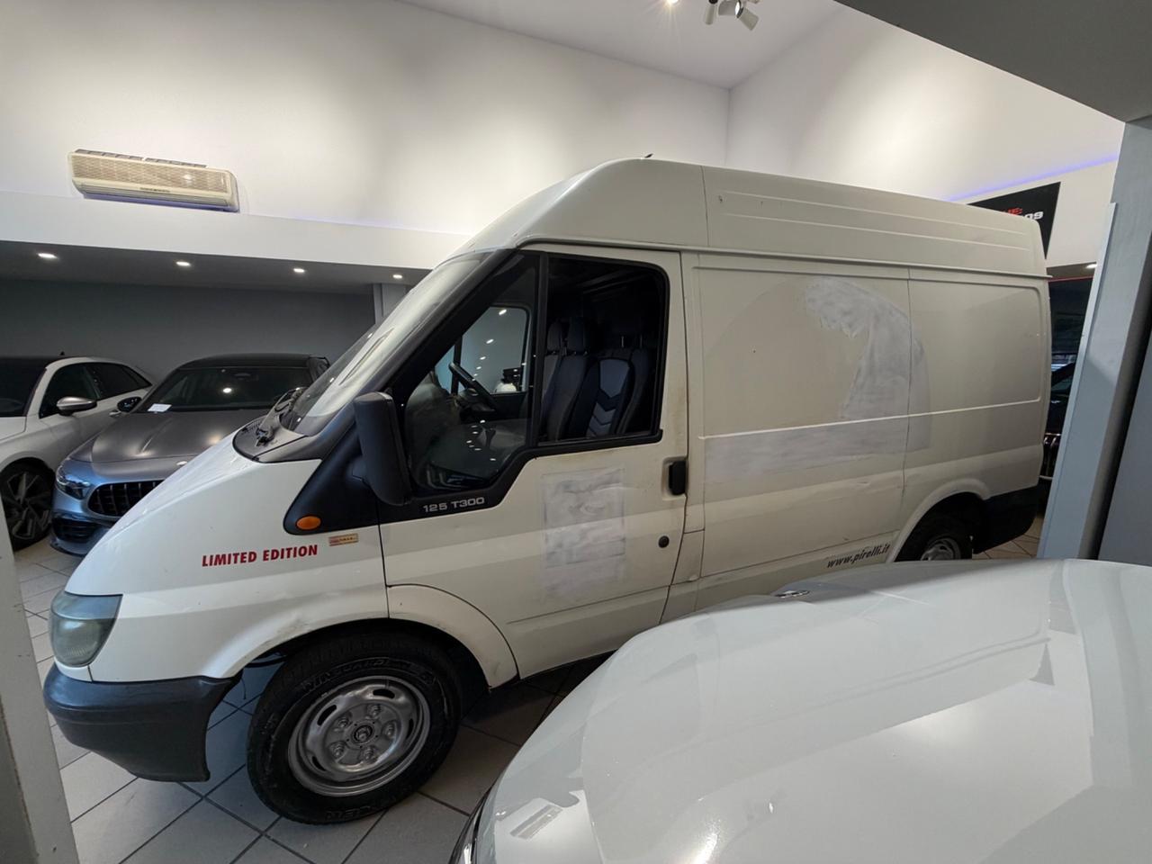 Ford Transit 300 2.0 TDCi/125cat PC-TM-DC Fu.