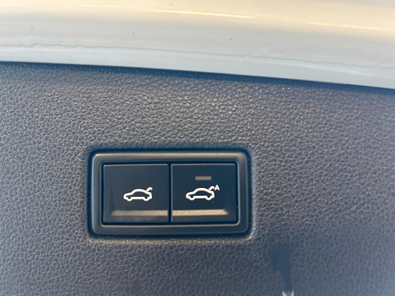 Volkswagen Tiguan 2.0 TDI SCR DSG R-LINE INTERNO ED ESTERNO