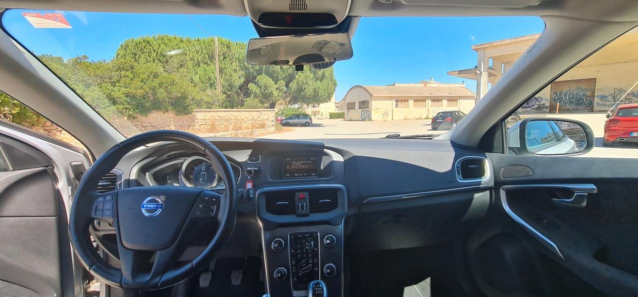 Volvo V40 D2 1.6 Momentum