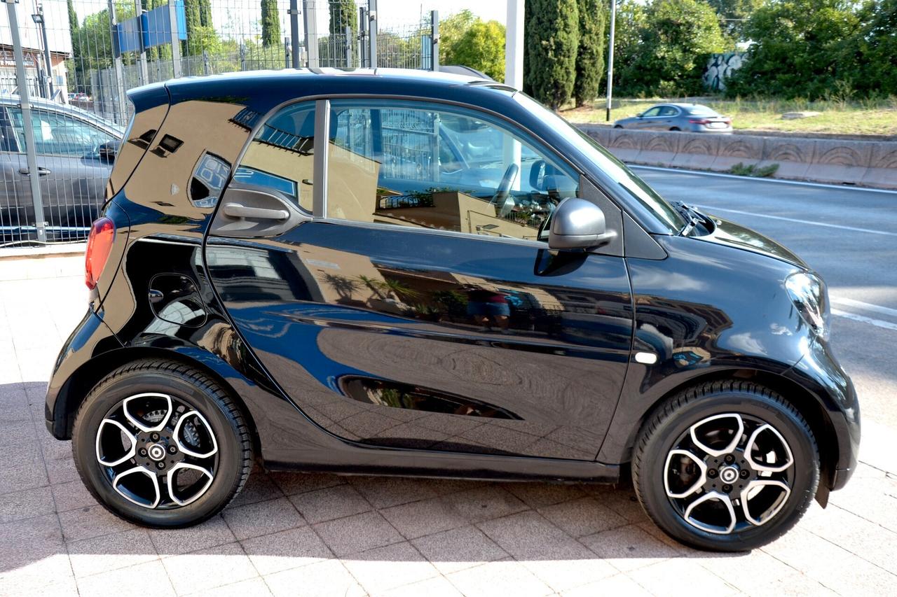 Smart ForTwo 1.0 71CV PASSION AUTOMATICA ***PREZZO REALE****