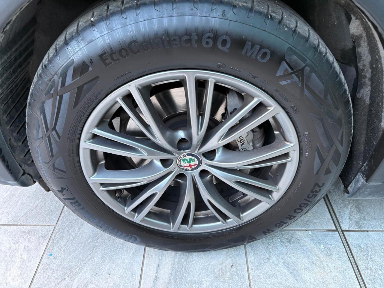 Alfa Romeo Stelvio 2.2 Turbodiesel 160 CV AT8 RWD Business