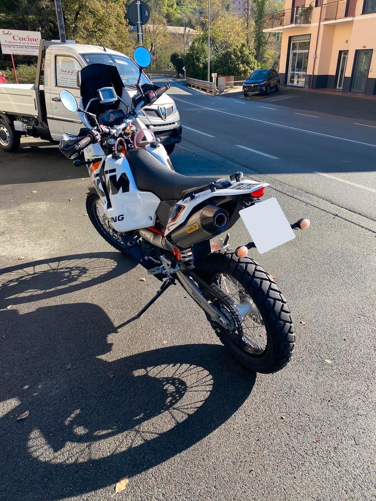 KTM 690 ENDURO DAKAR