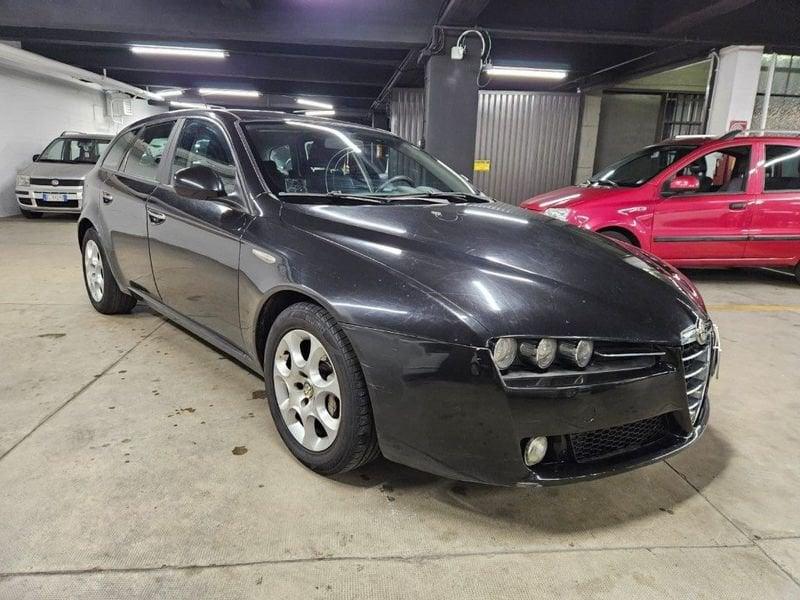 Alfa Romeo 159 1.9 JTDm 16V Sportwagon