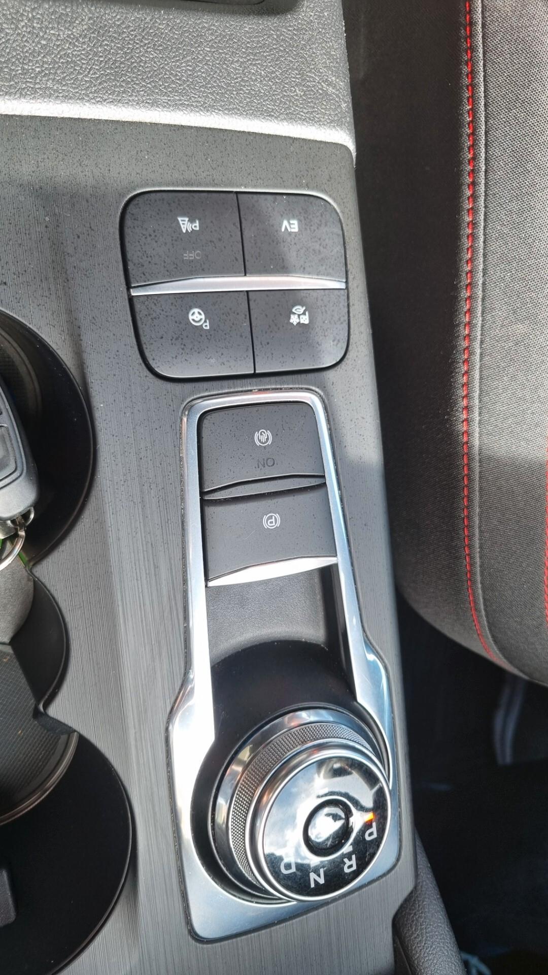 Ford Kuga PLUG IN HYBRID ST LINE MODALITÀ TRAZIONE OFFROAD