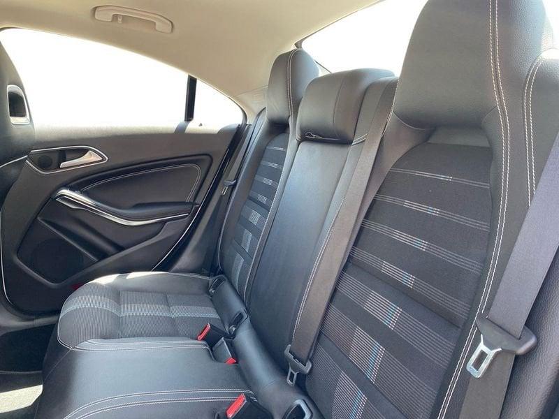 Mercedes-Benz CLA 200 d (cdi) Sport 4matic auto