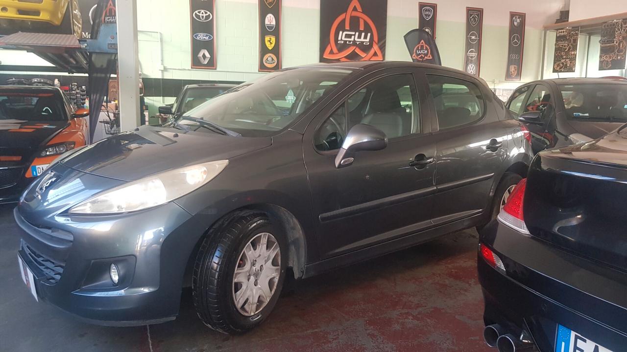 Peugeot 207 1.4 EURO 5 OK NEOPATENTATI!!!