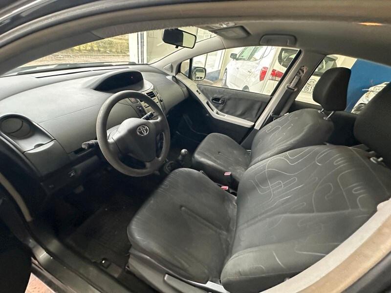 TOYOTA Yaris 2ª serie Yaris 1.0 5 porte Now GPL