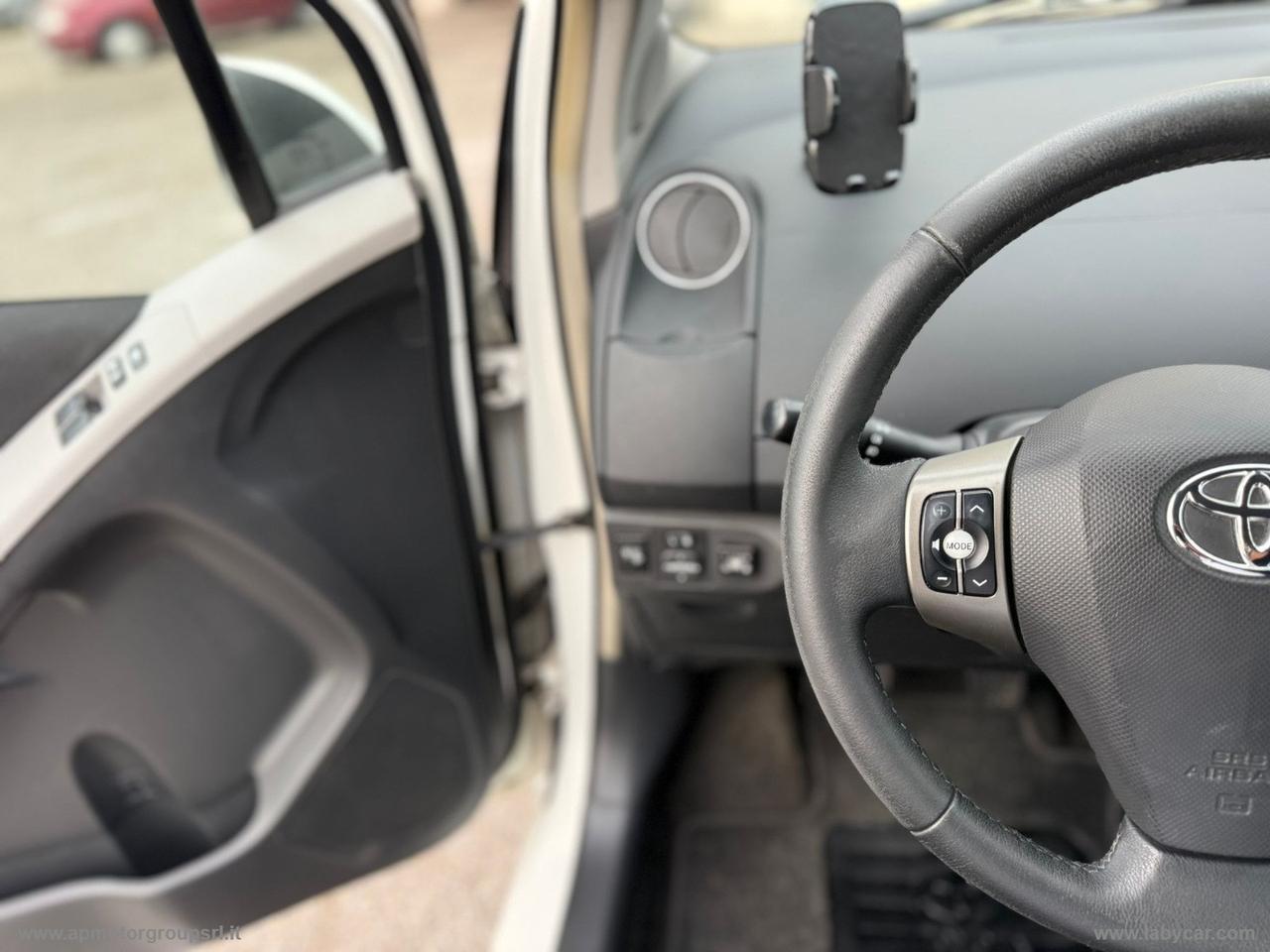 TOYOTA Yaris 1.0 5p. Sol GPL