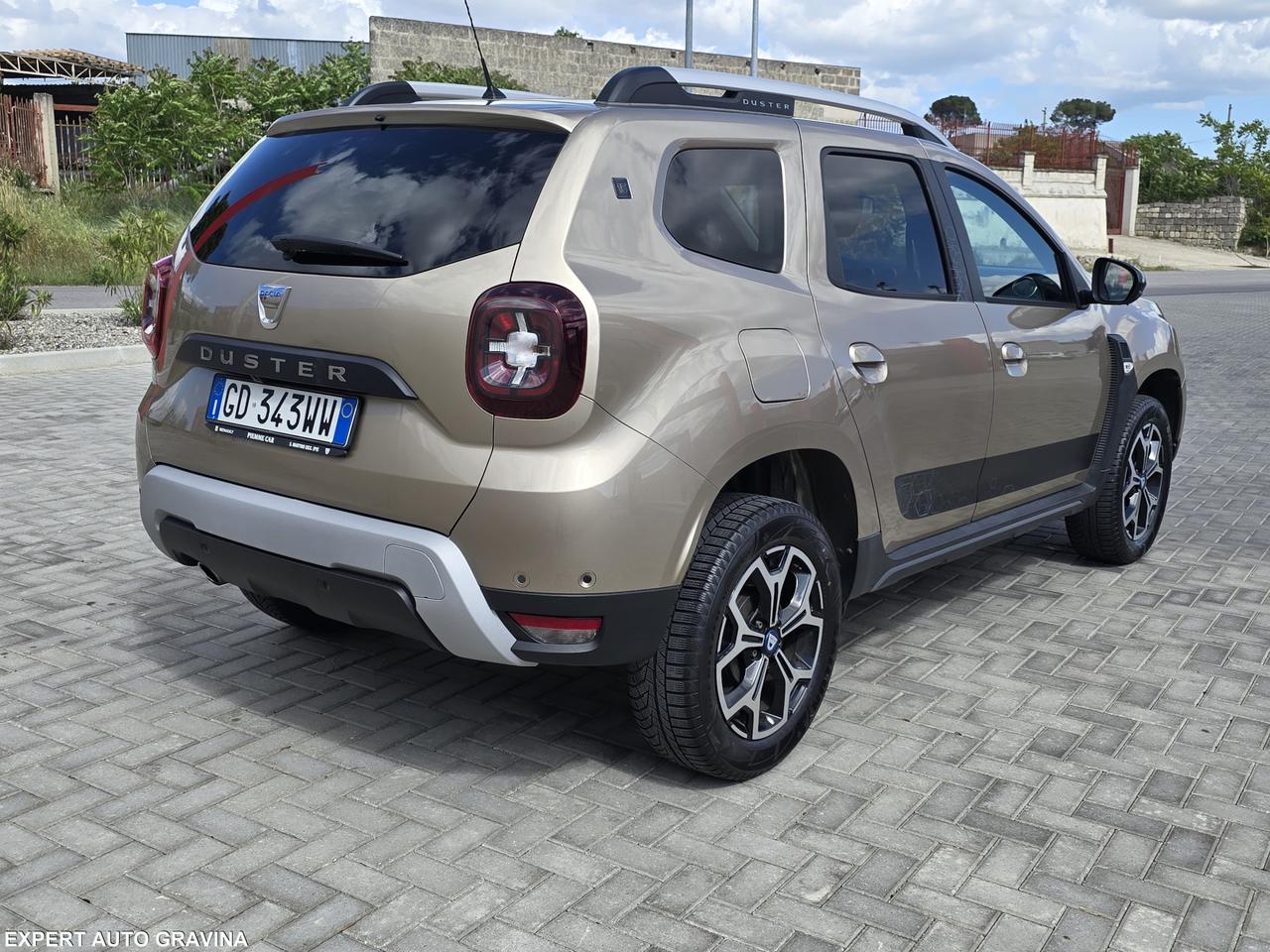 DACIA DUSTER 1.0 TCe GPL 15th ANNIVERSARY