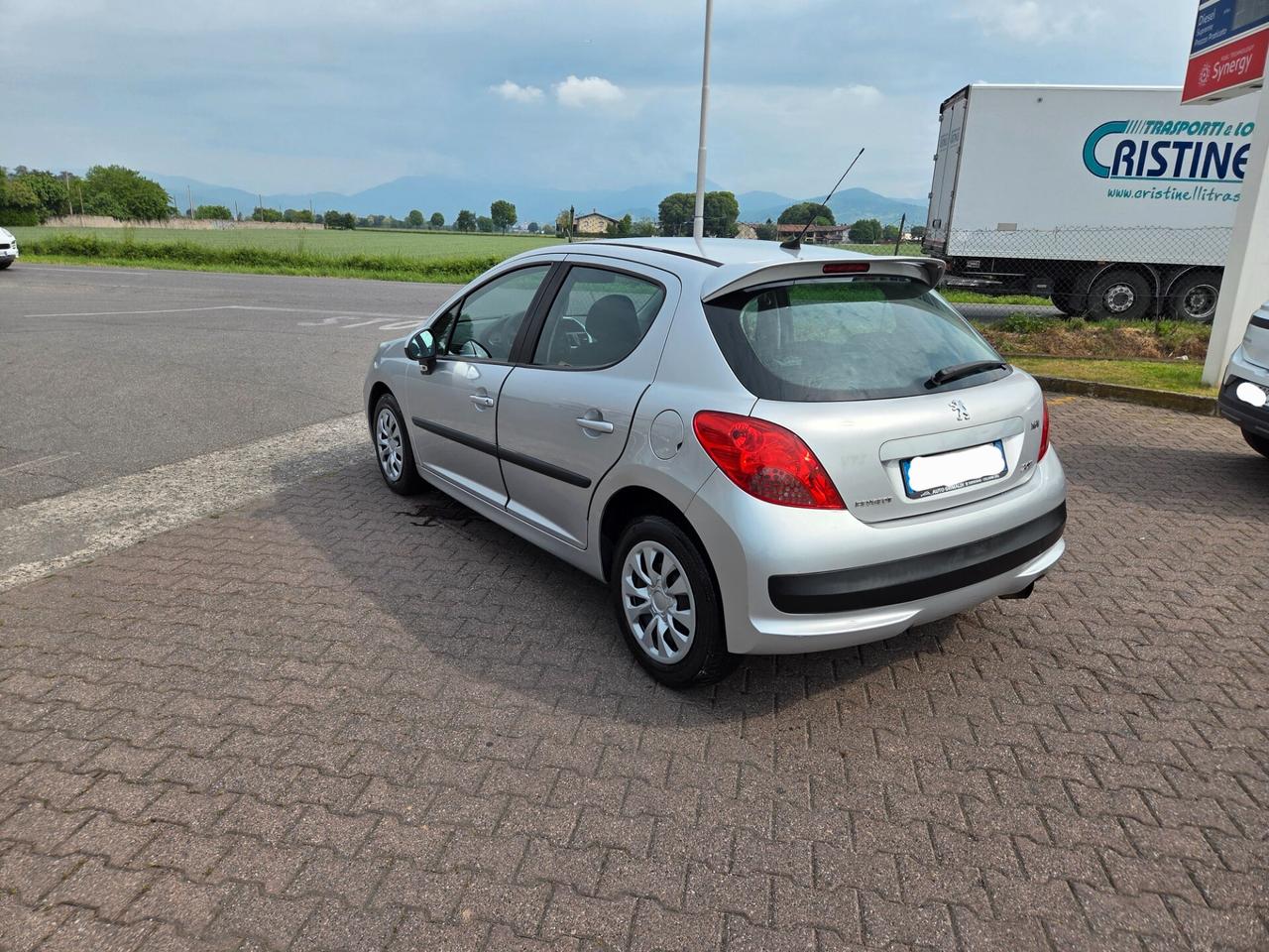 Peugeot 207 1.4 Benzina, ok neopatentati.