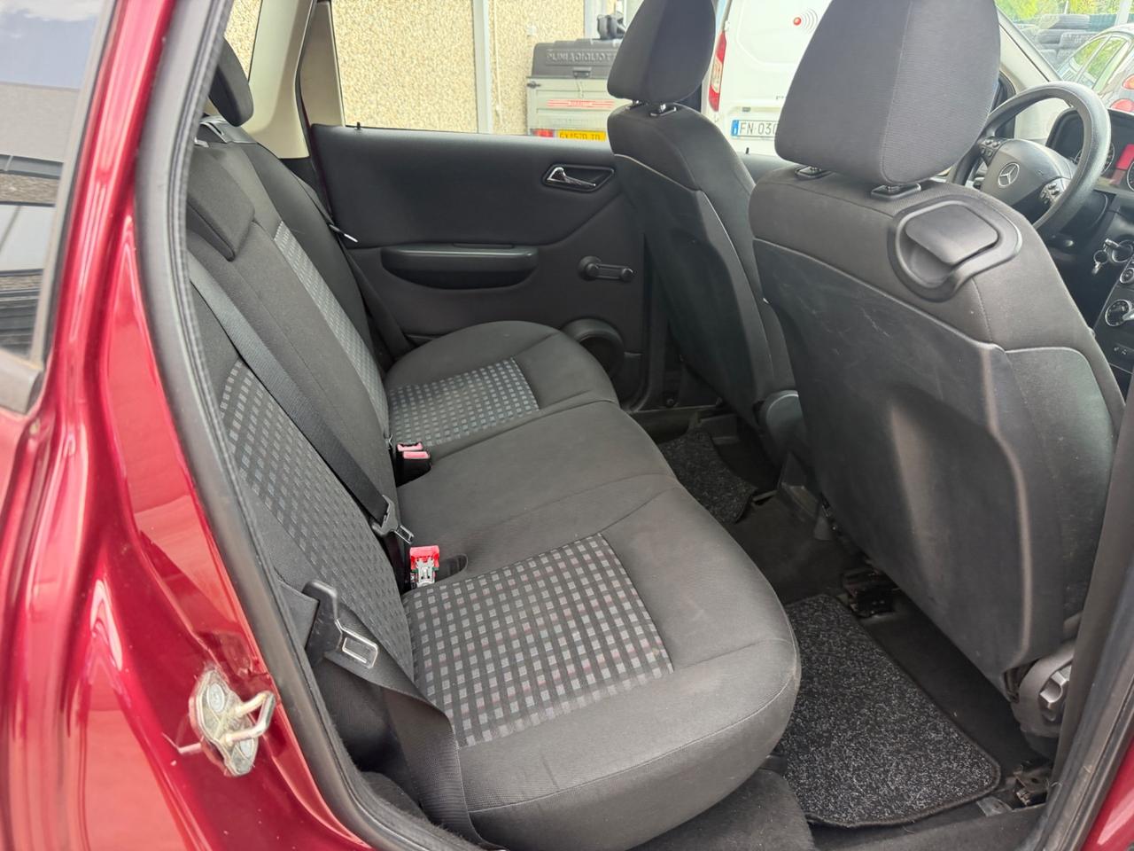 MERCEDES A180 CDI 80KW 6MARCE CONSUMI BASSI