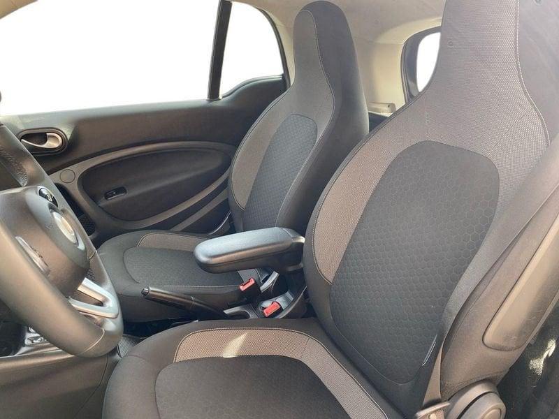 smart fortwo eq Passion 22kW