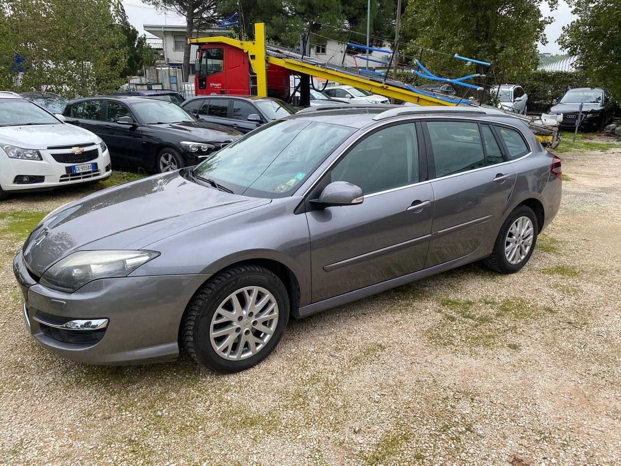 Renault Laguna 2.0 dCi 150CV SporTour 4Control ESM