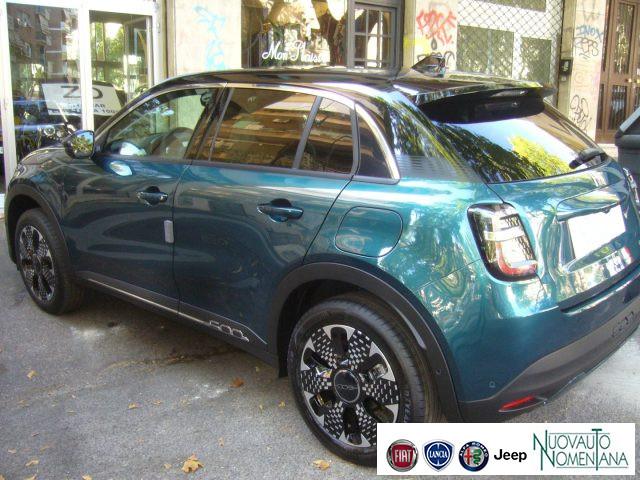 FIAT 600 Hybrid 110CV DCT6 MHEV La Prima NAVI / TELECAMERA