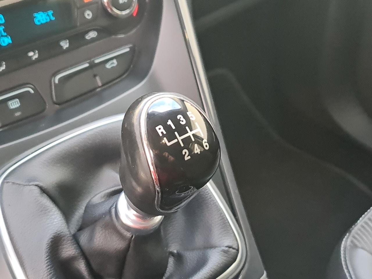 Ford Kuga 2.0 TDCI 4WD Titanium - KM. CERTIF.