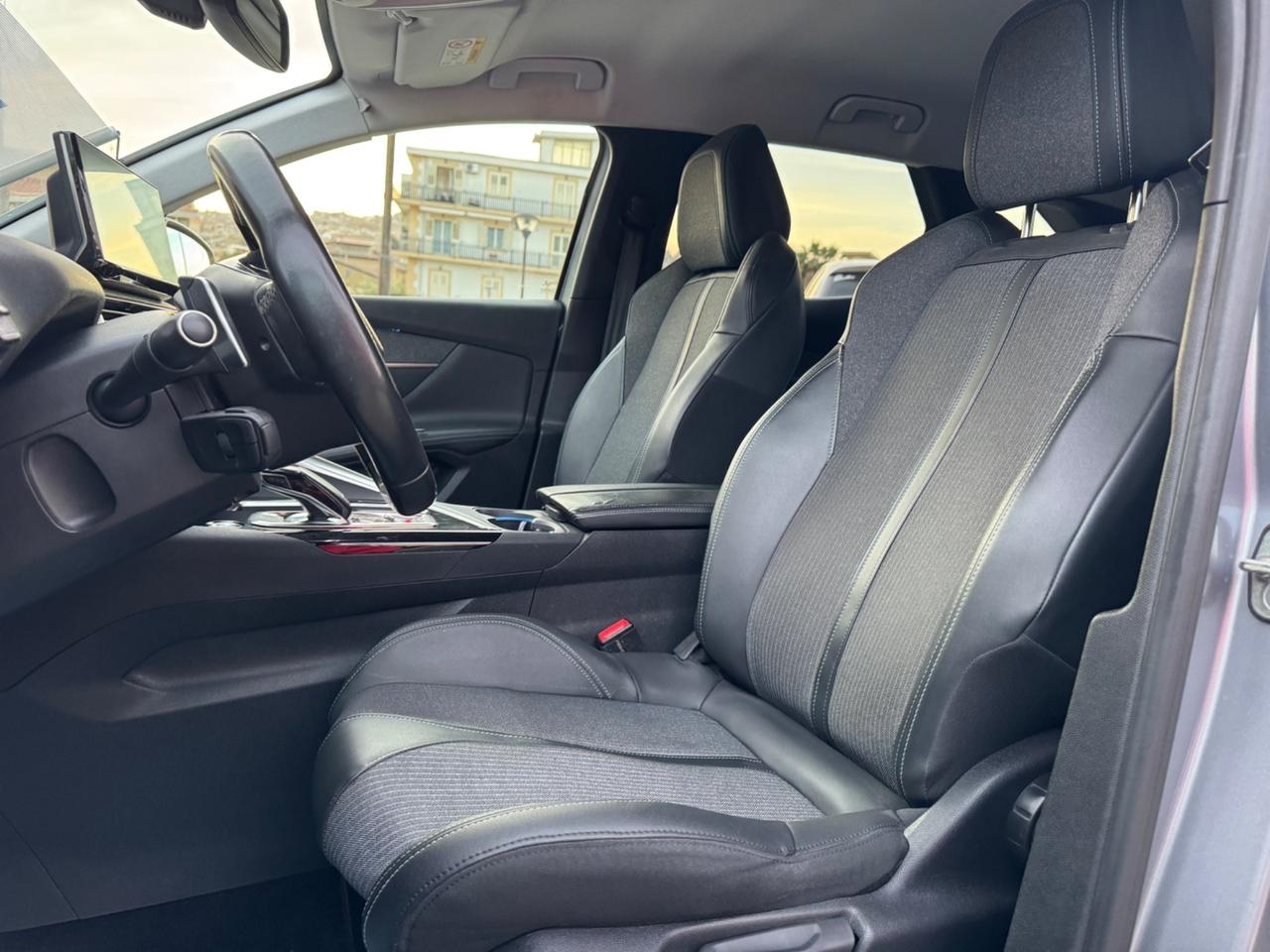 PEUGEOT 3008 1.6 BLUEHDI 130 CV ALLURE FULL NAVI RETRO IVA