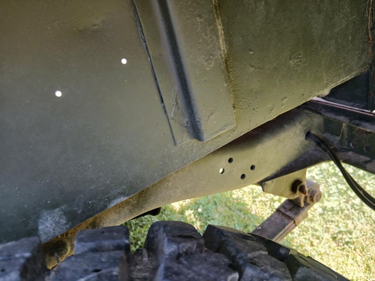 Cj 3 diesel Autocarro 4 posti