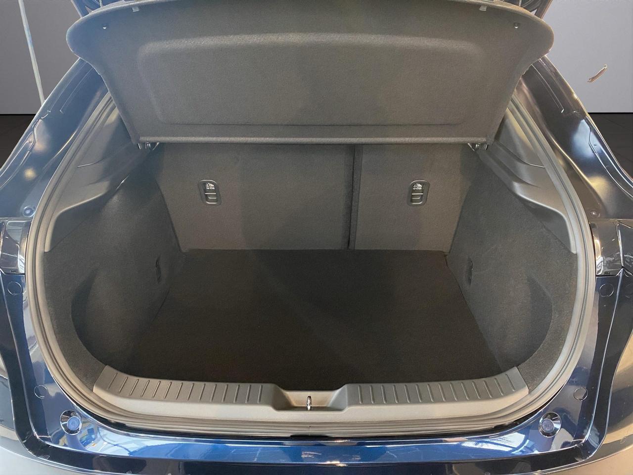 Mazda CX-30 2.5 m-hybrid Advantage 2wd 140cv 6mt