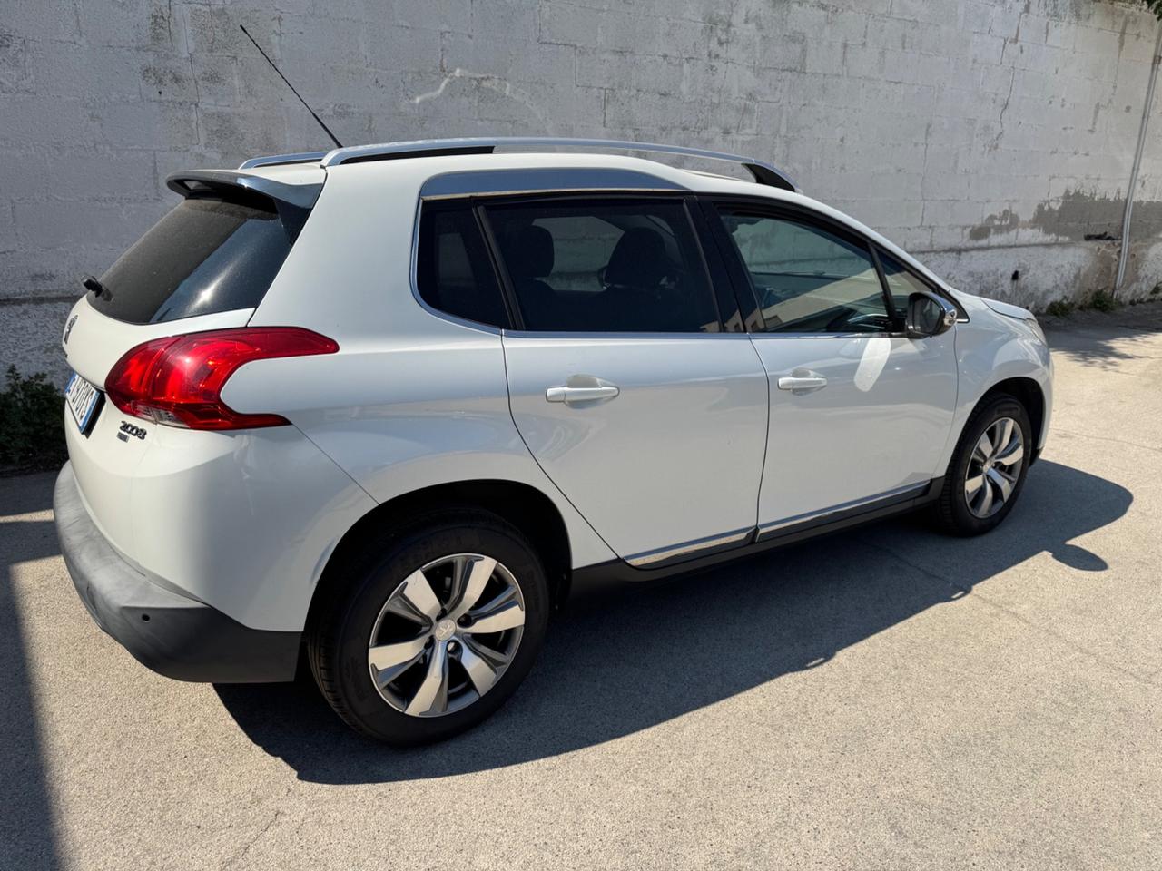 Peugeot 2008 1.6 e-HDi 92 CV Stop&Start Allure