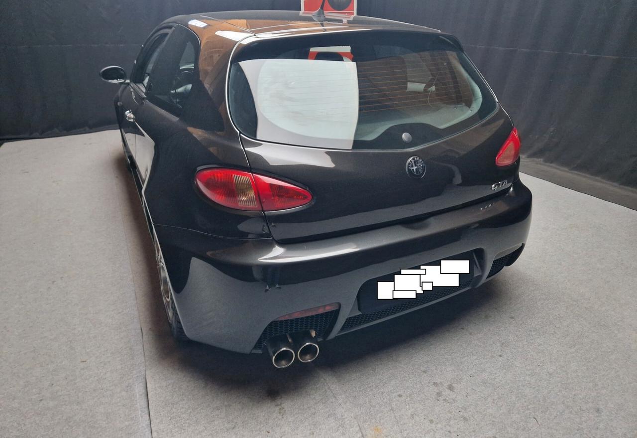 Alfa Romeo 147 3.2i V6 24V GTA ASI CON CRS