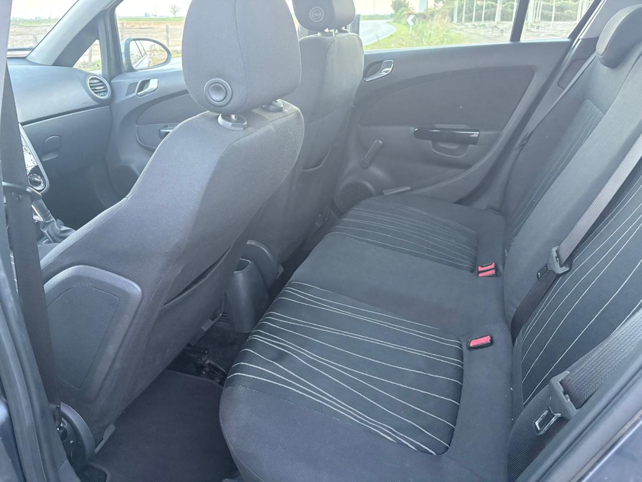 Opel Corsa 1.2 5 porte Edition