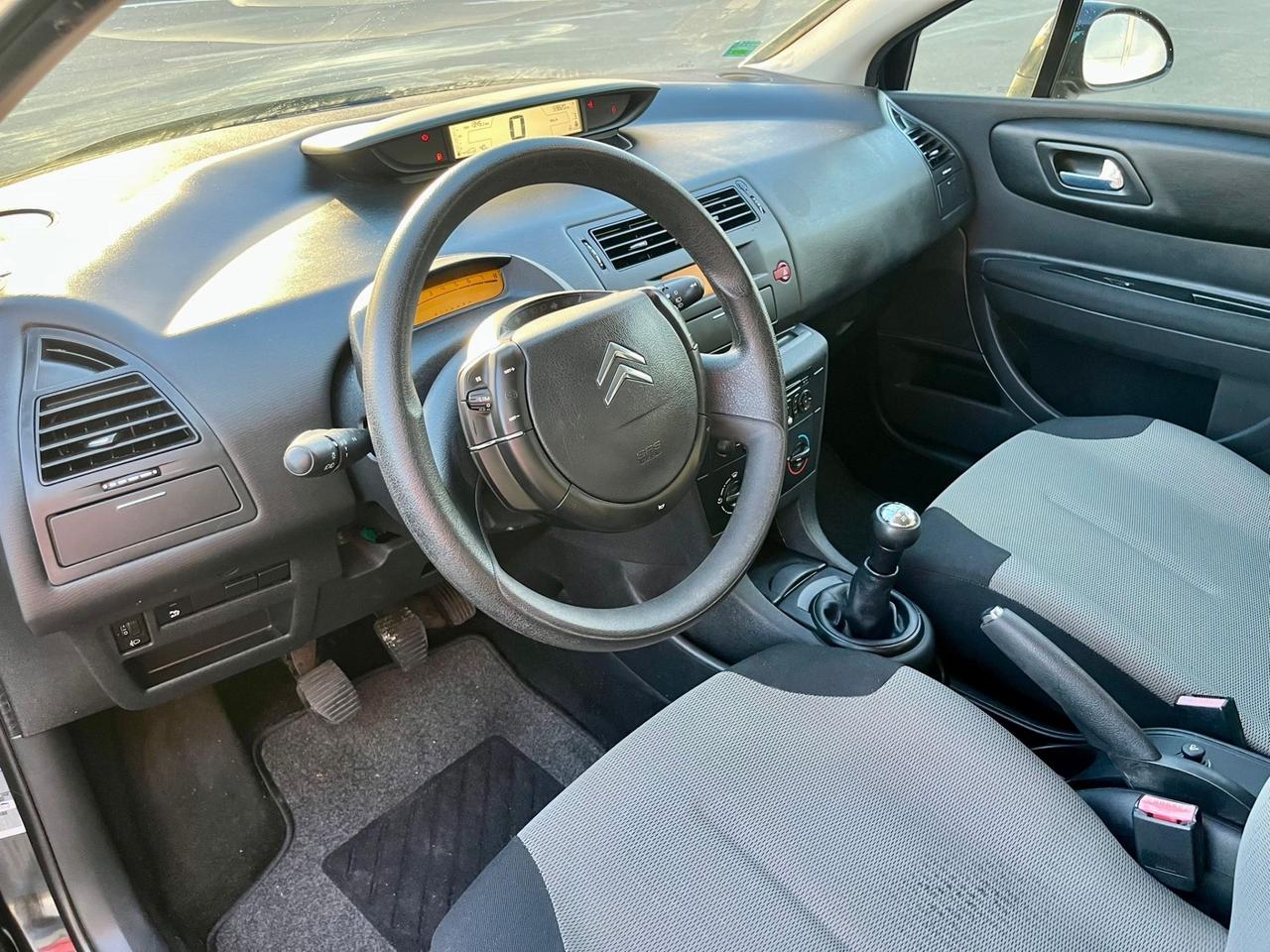 Citroen C4 1.4benz 2006 58.000km pari al nuovo