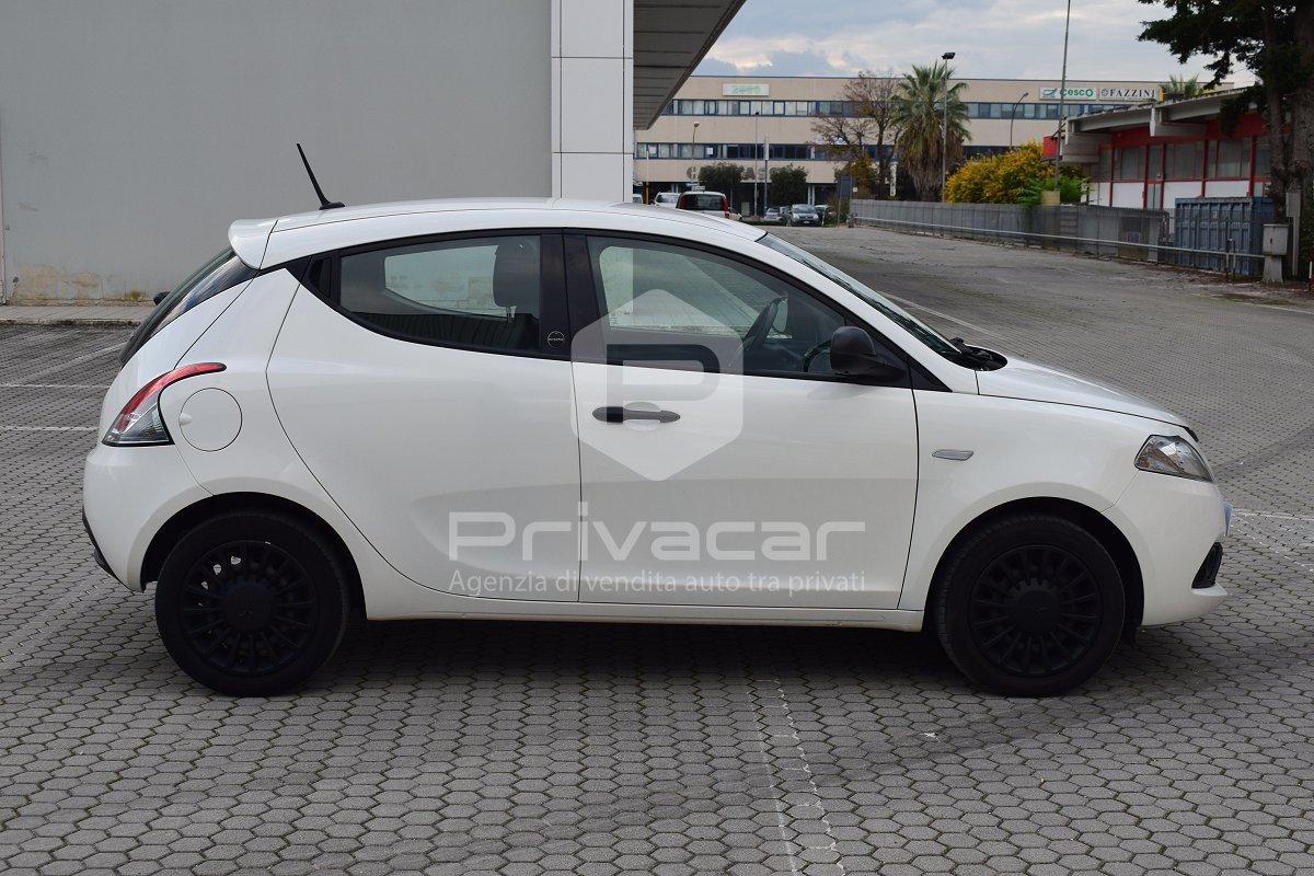 LANCIA Ypsilon 1.0 FireFly 5 porte S&S Hybrid Ecochic Gold