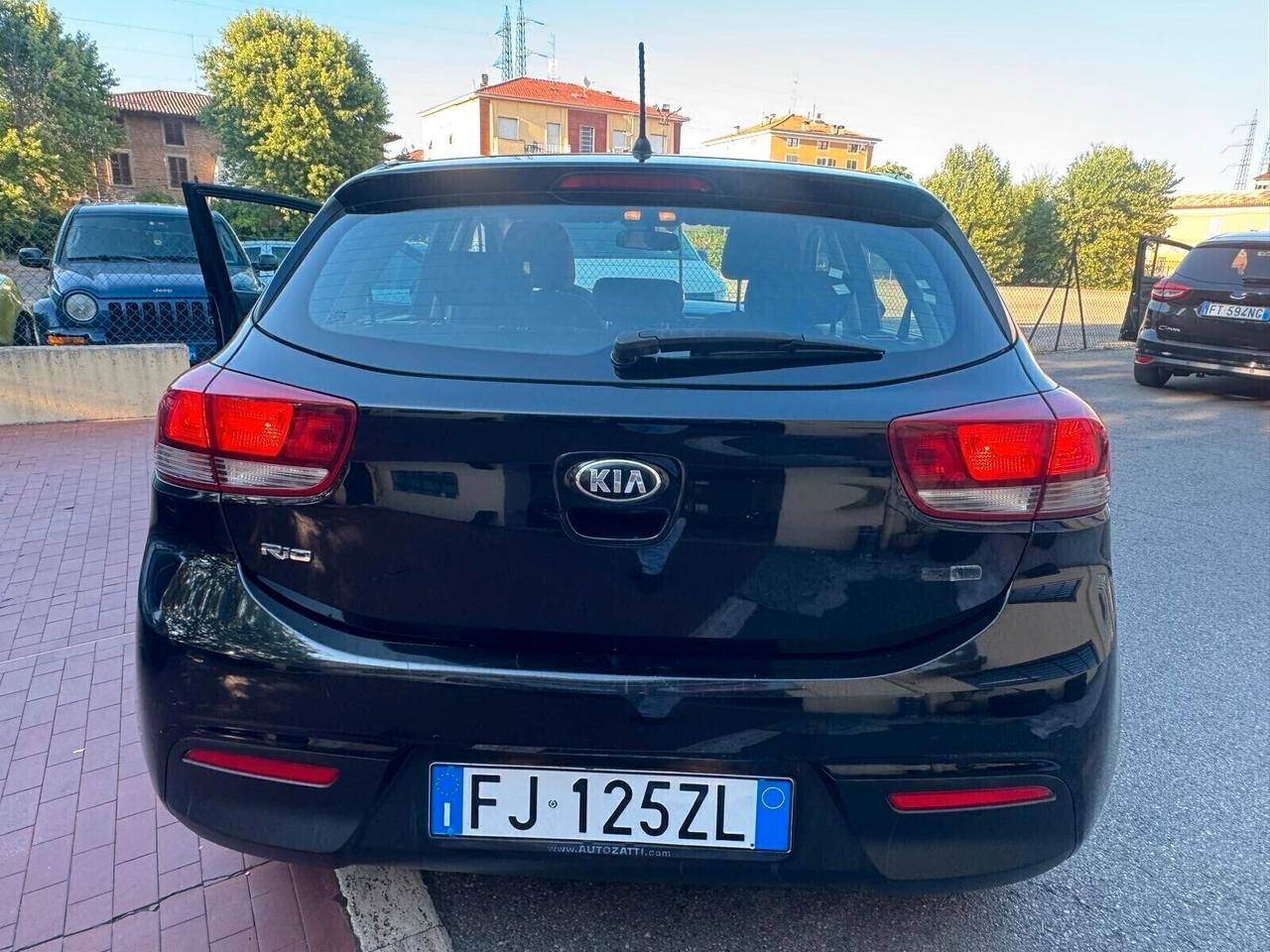 Kia Rio Anno 2017 1.2 Benz/GPL KM 5 PORTE EURO 6