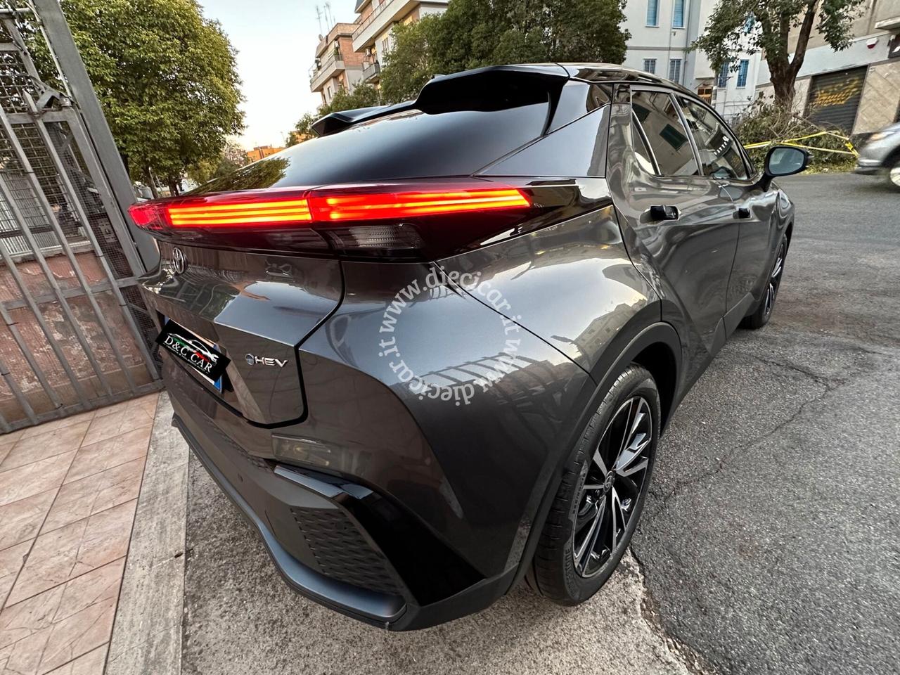 Toyota C-HR 1.8 Hybrid E-CVT Lounge PANORAMA 9000KM