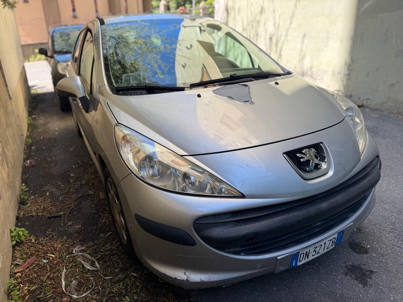 Peugeot 207 1.4 HDi 70CV 5p. ONE Line