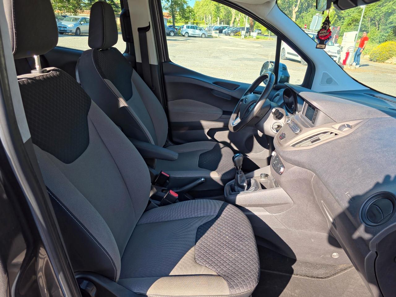 Ford Tourneo Courier 1.5 TDCI 75 CV Sport 2018-E6 Manuale NEO