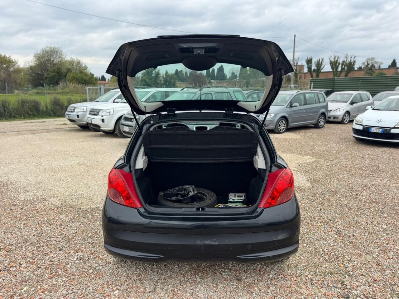 Peugeot 207 1.4 8V 75CV 5p. Energie Sport ECO GPL