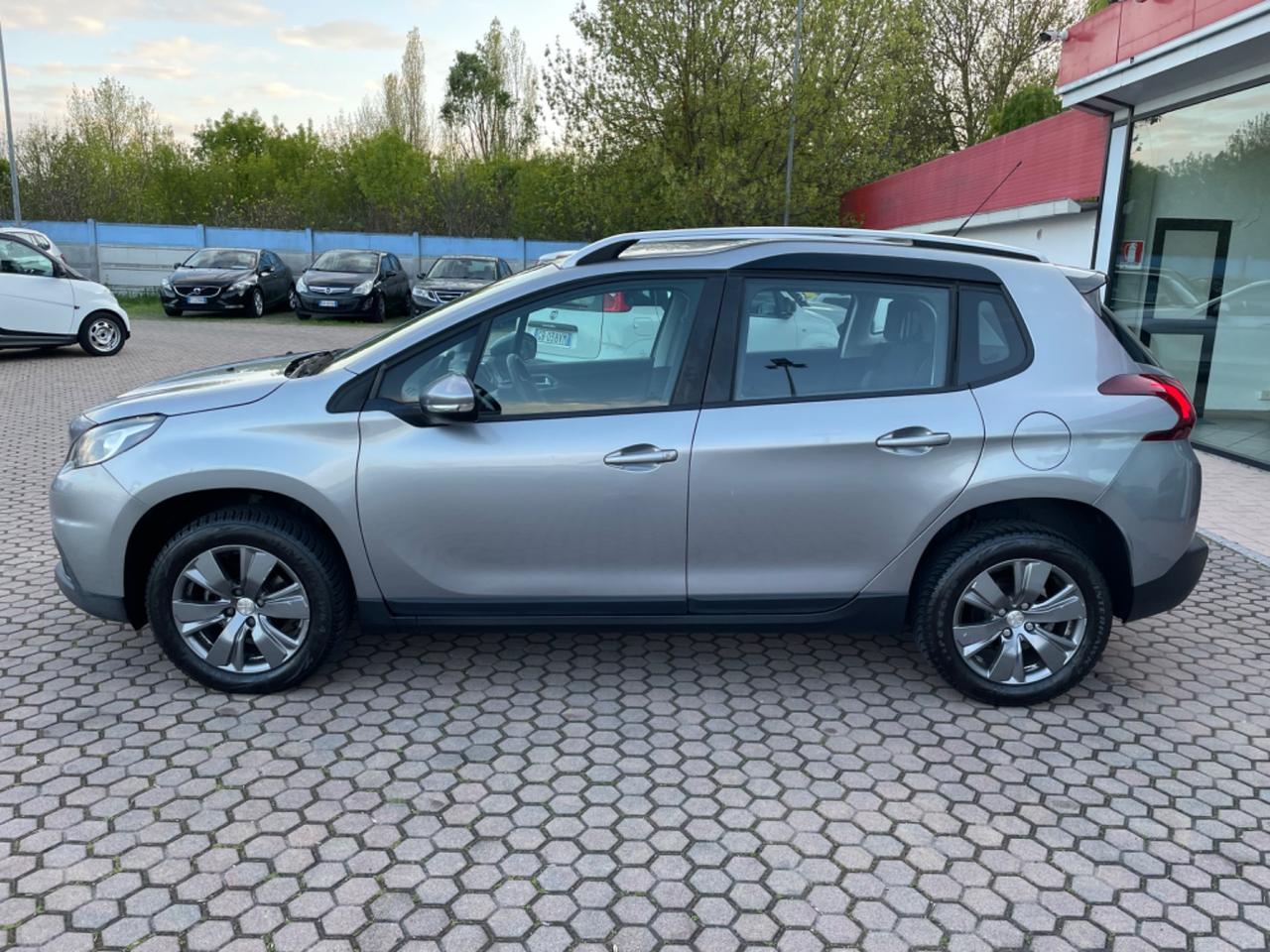 Peugeot 2008 BlueHDi 75 Access OK NEOPATENTATI