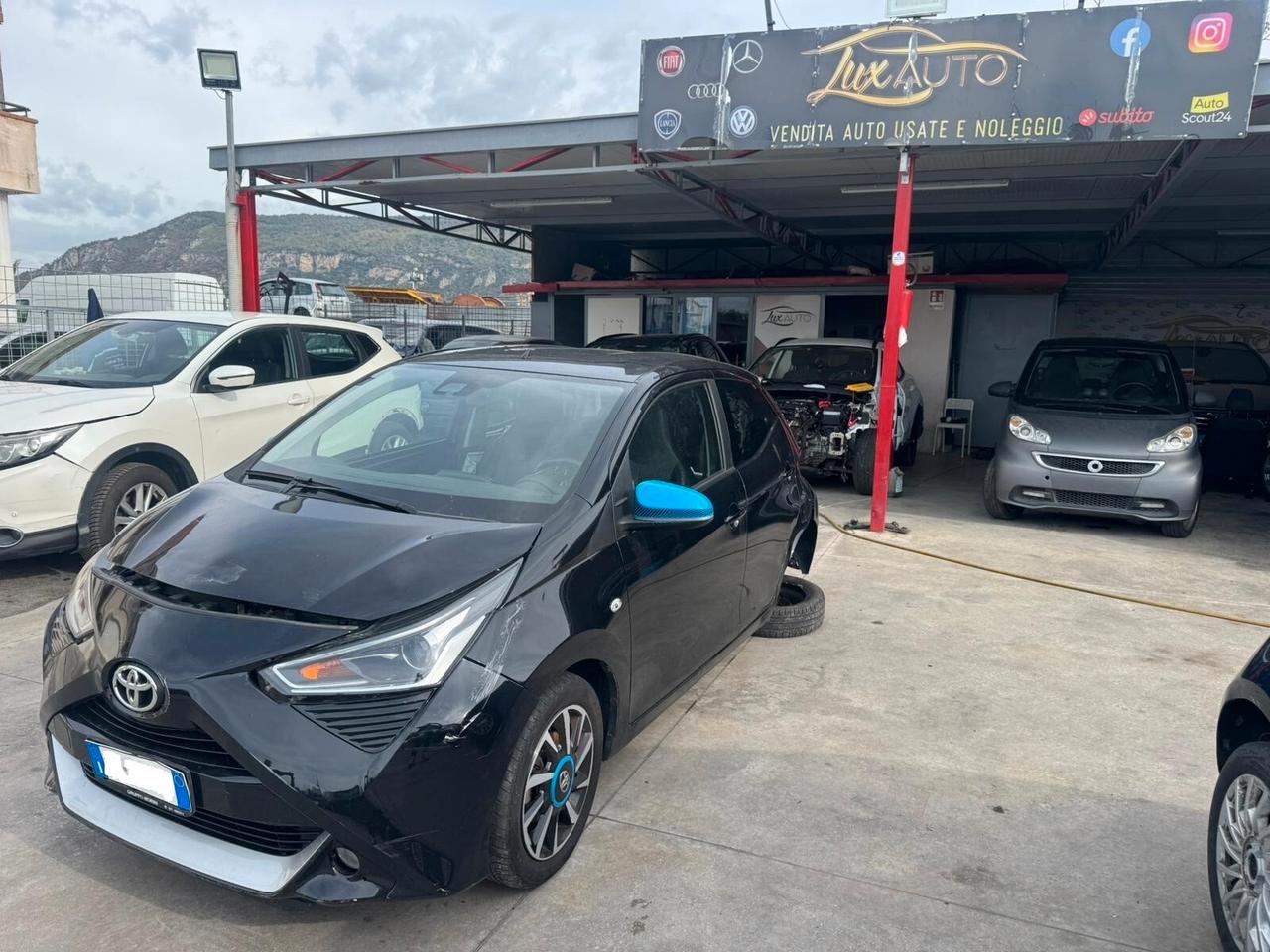 Toyota Aygo 1.0 sinistrato - 2018