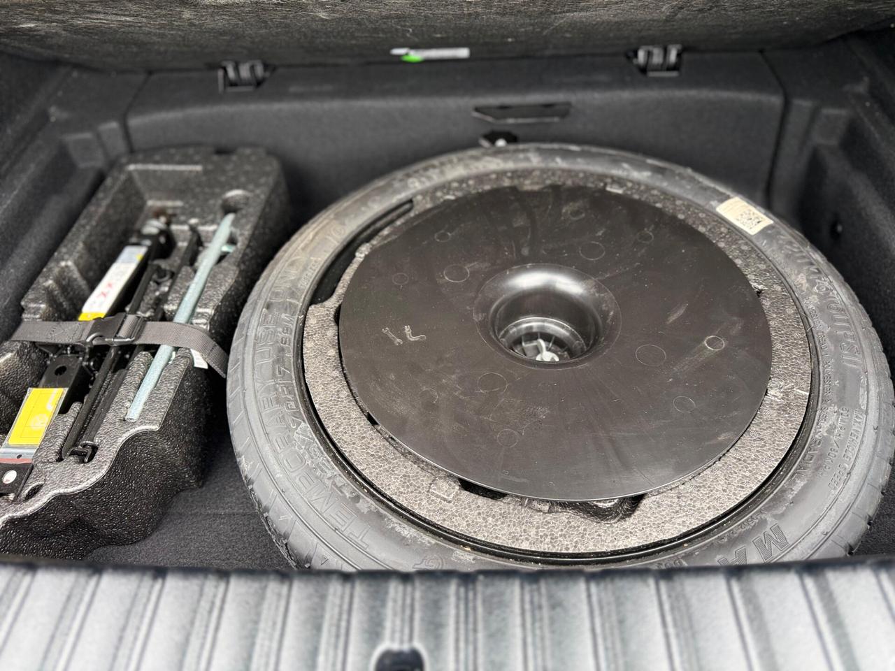 Bmw 116 116d 5p. Business Advantage