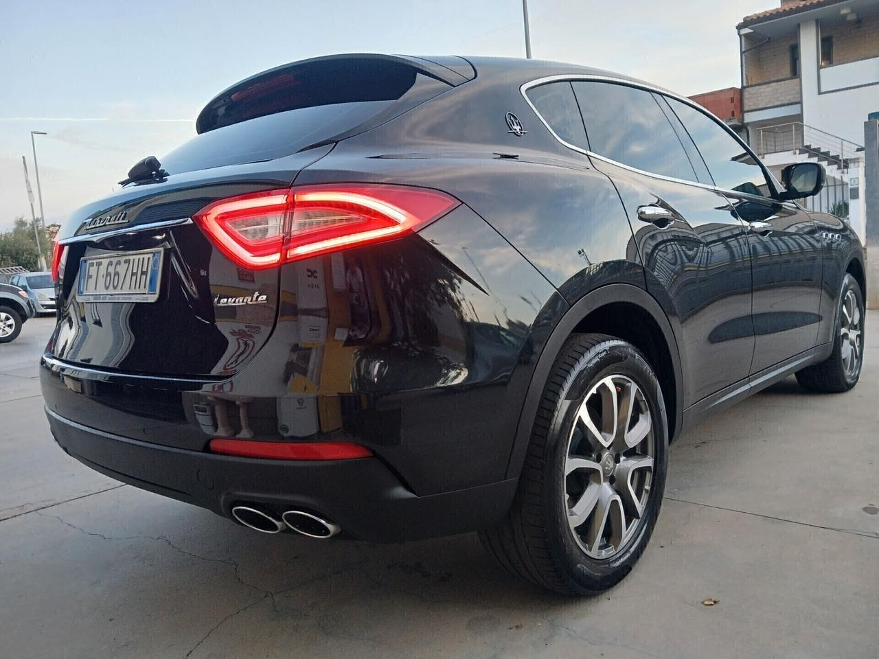 MASERATI Levante 3.0 V6 Diesel 250cv PARI AL NUOVO