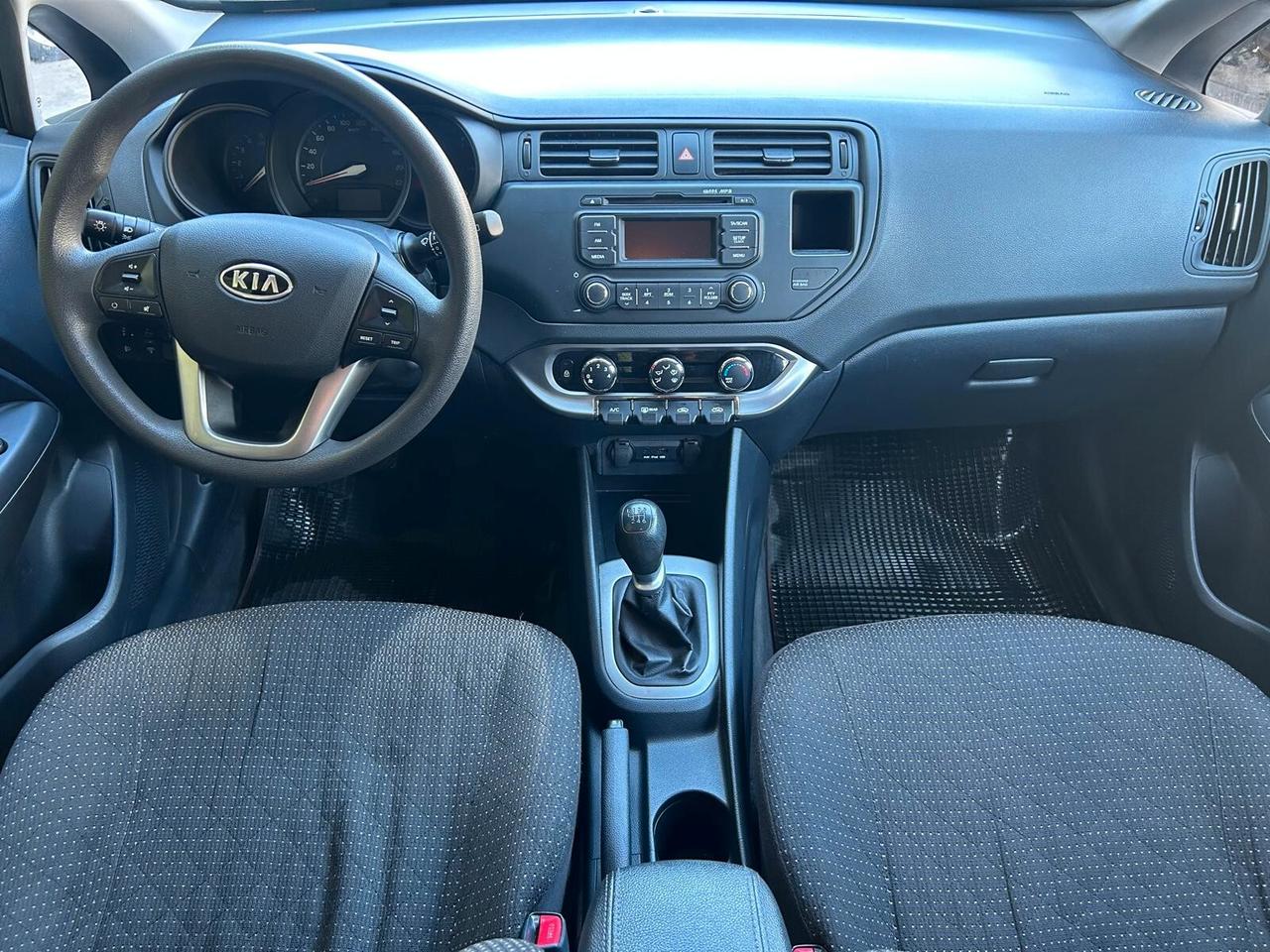 Kia Rio 1.1 CRDi WGT 5p. EX