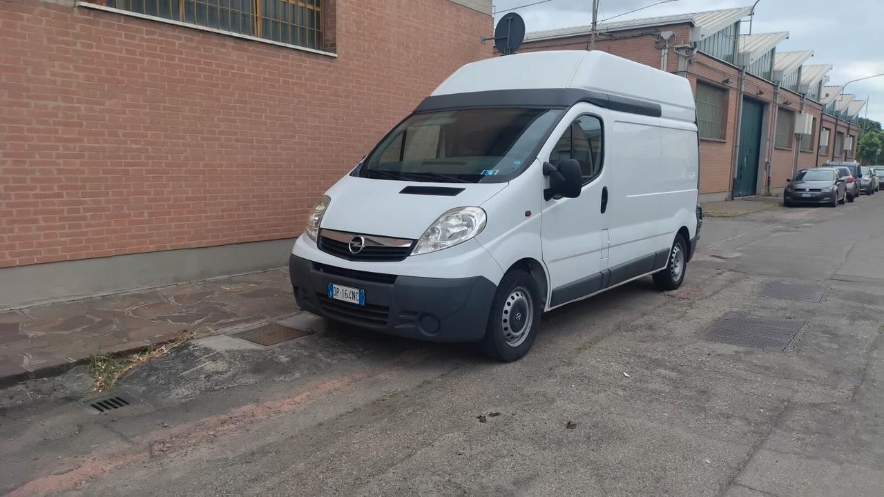Opel Vivaro 29 2.0