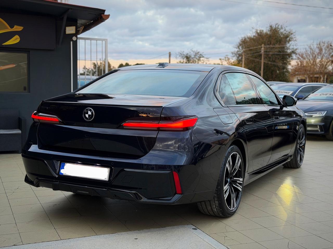 Bmw 740 740d xDrive Msport Unico Proprietario Extra Full Garanzia 12 Mesi