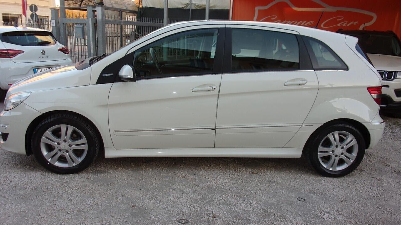 Mercedes-benz B 180 BlueEFFICIENCY Sport GPL
