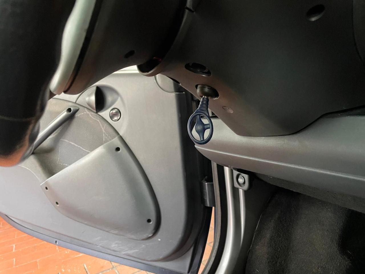 Smart 700 city-coupé pure (45 kW)